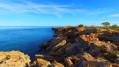 One Arm Point is a laid back remote Aboriginal community north of Broome with stunning coastline with spectacular views out to the Buccaneer Archipelago.
#BeachBound
