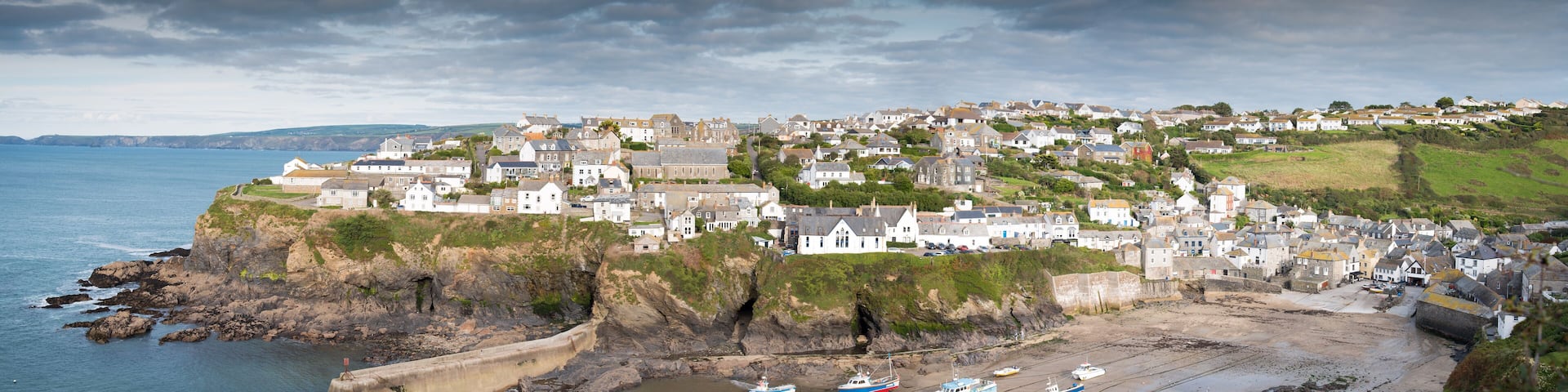 Panoramic view of the picturesque fishing village Port Isaac in northern Cornwall.