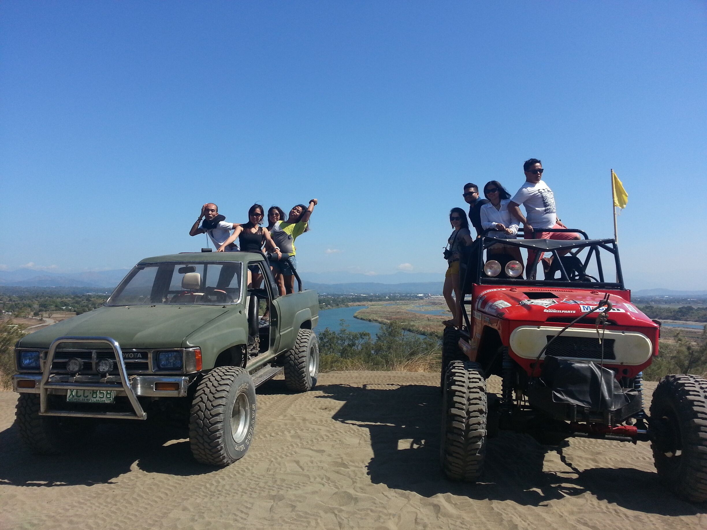 Ride with fun and exciting moments on a 4×4 off road. Sand Dunes😊
