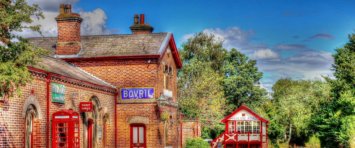 Hadlow Road railway station Wikidata has entry Q5638012 with data related to this item.