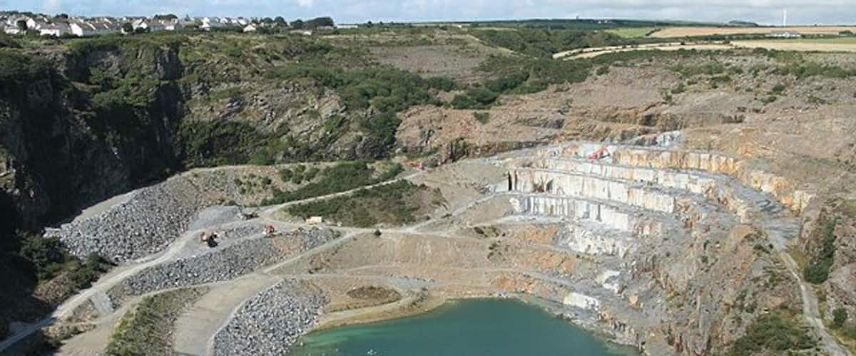 St Teath: Delabole Slate Quarry Seen from the viewing platform. The quarry has been worked since the fifteenth century and probably earlier. At one stage  in the nineteenth century  several steam engines were employed hauling slate up inclines: these have now gone and road transport is used to bring the slate to the surface