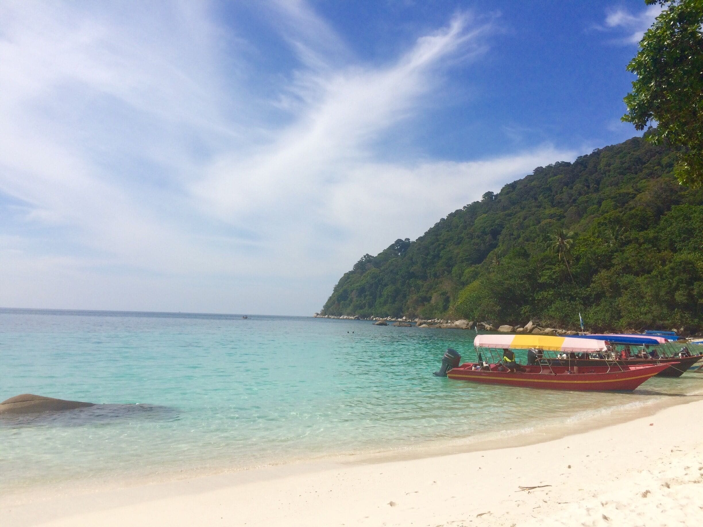 Tiga Ruang beach, Perhentian Islands 💙 