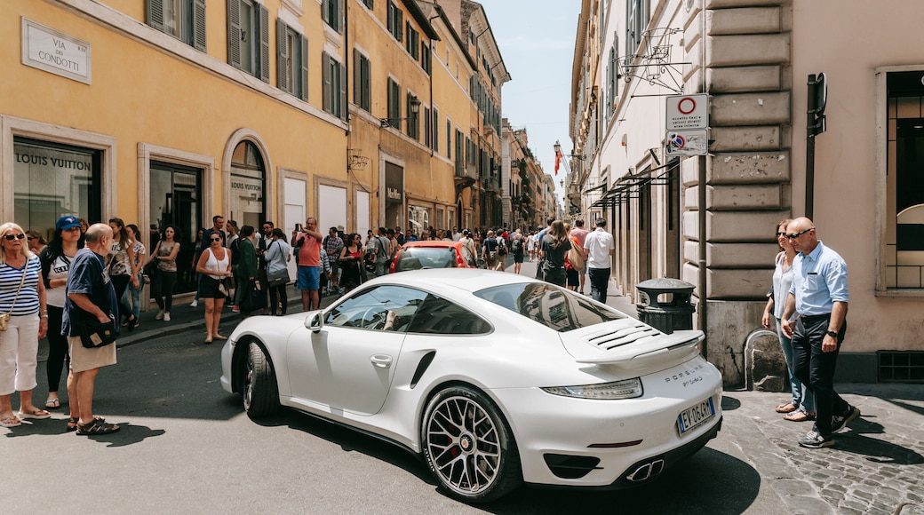 Via Condotti featuring street scenes