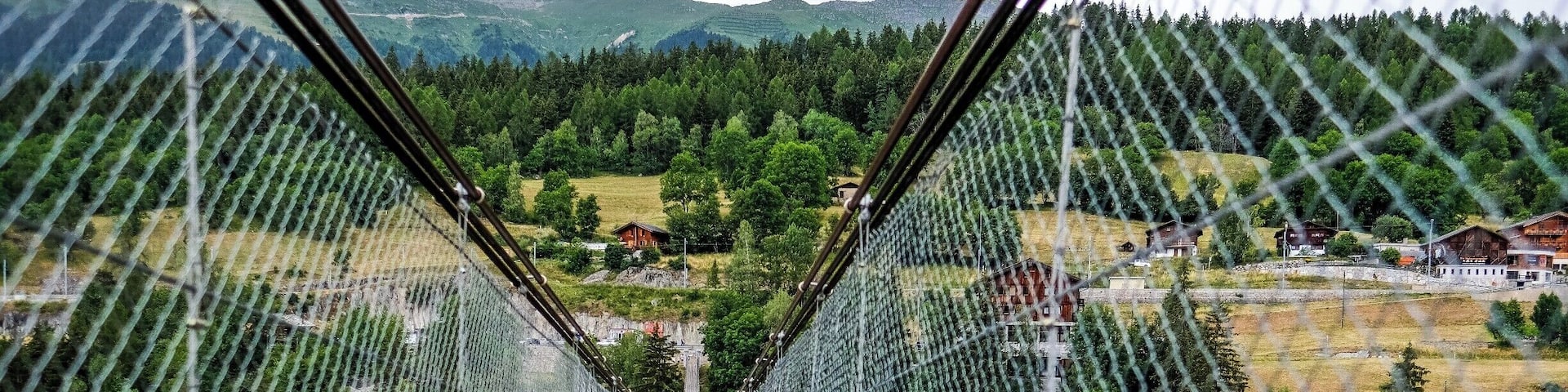Suspension bridge with amazing views
