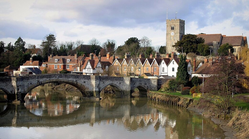 Aylesford is an attractive village on the River Medway 4 miles North West of Maidstone in Kent.