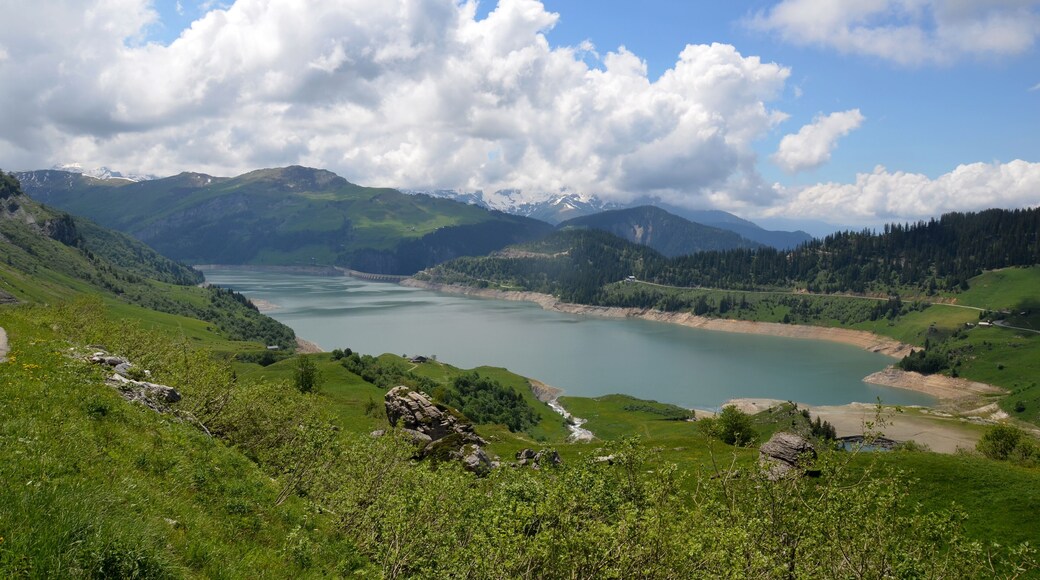Lac Roselend 1605 m (a waterpower lake with concrete barrier) looking to the West
