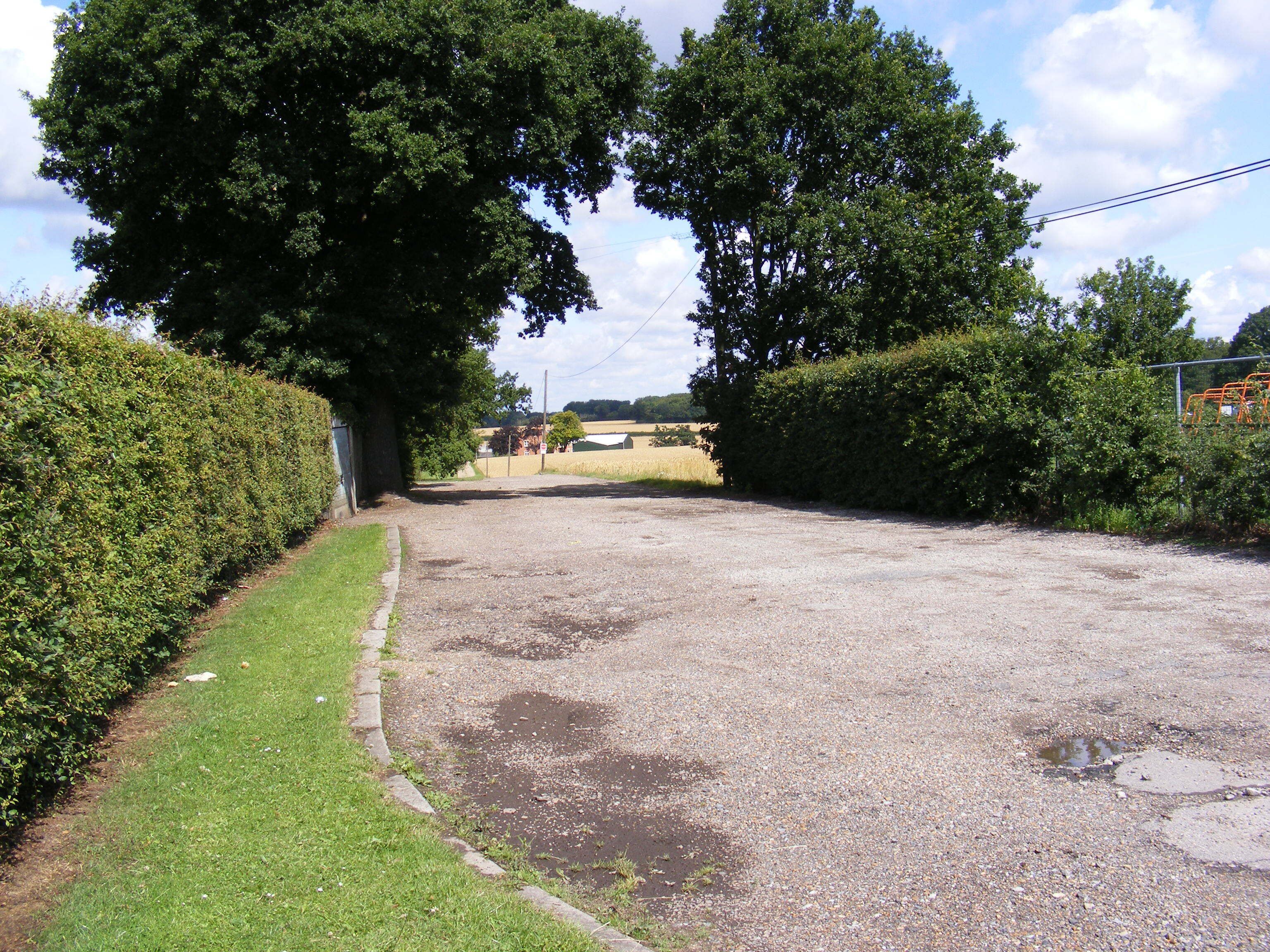 The entrance to Warrengate Farm