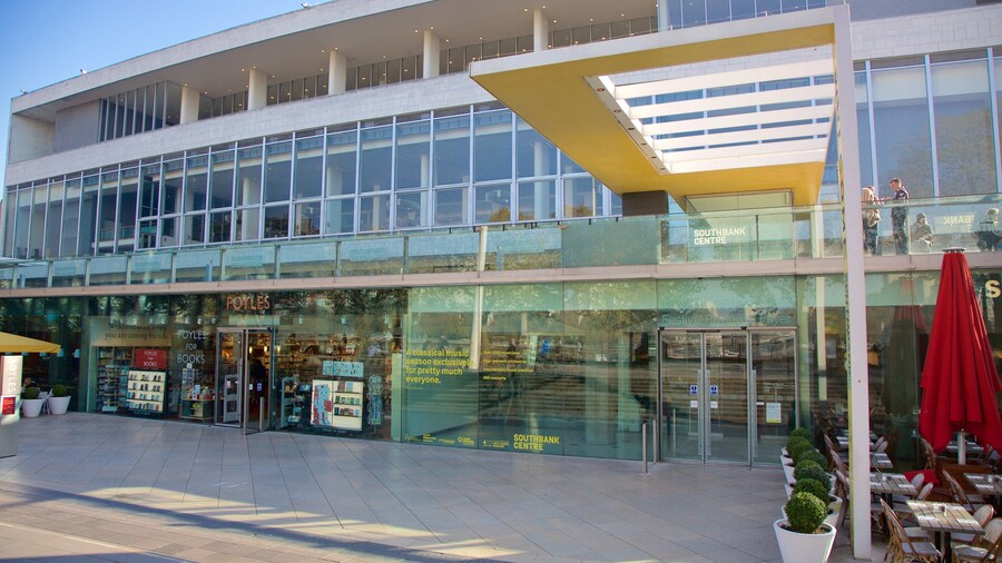 Southbank Centre featuring views, theatre scenes and café scenes