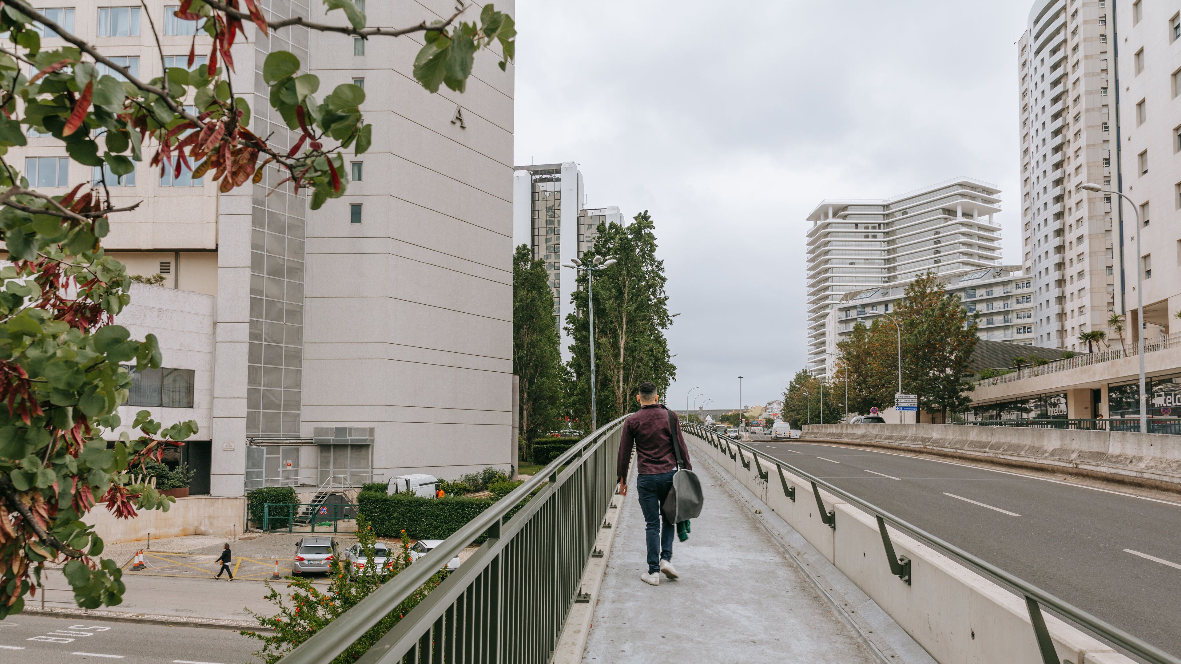 Sete Rios which includes a city and street scenes as well as an individual male