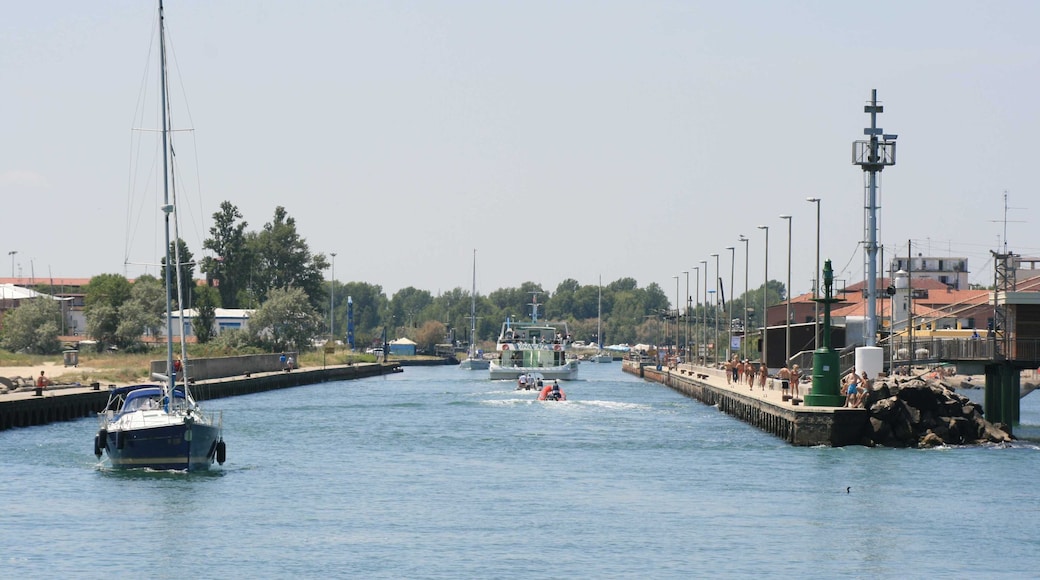 Porto Garibaldi: Imbocco del porto