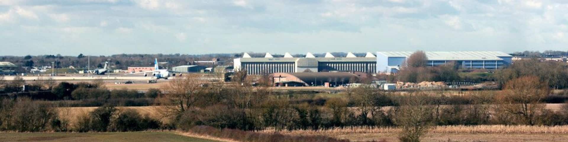 Towards RAF Brize Norton It's all pretty rural round here until you hit the perimeter fence.