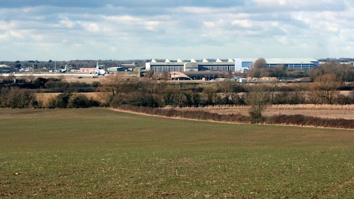 Towards RAF Brize Norton It's all pretty rural round here until you hit the perimeter fence.