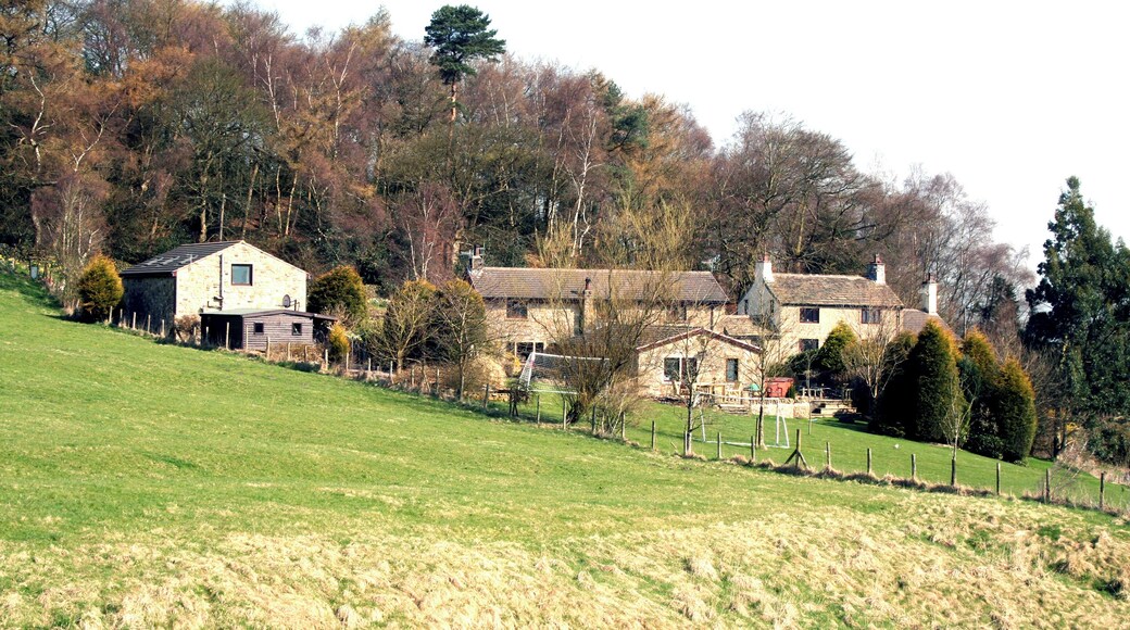 Foulridge, Lancashire: Cragg Nook, near to Foulridge, Lancashire, Great Britain. Seen from the footpath leading to Barnoldswick.