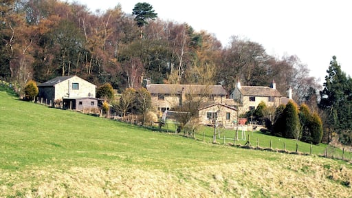 Foulridge, Lancashire: Cragg Nook, near to Foulridge, Lancashire, Great Britain. Seen from the footpath leading to Barnoldswick.