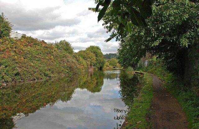 Dudley No 1 Canal View back in the direction of Woodside.