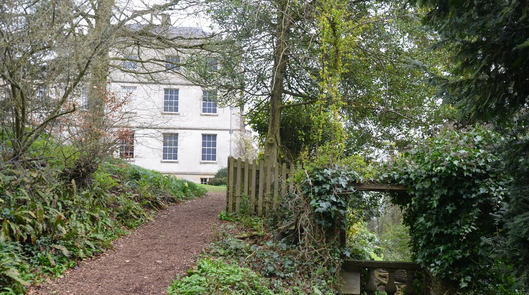 Newark Park Wikidata has entry Q7016719 with data related to this item.