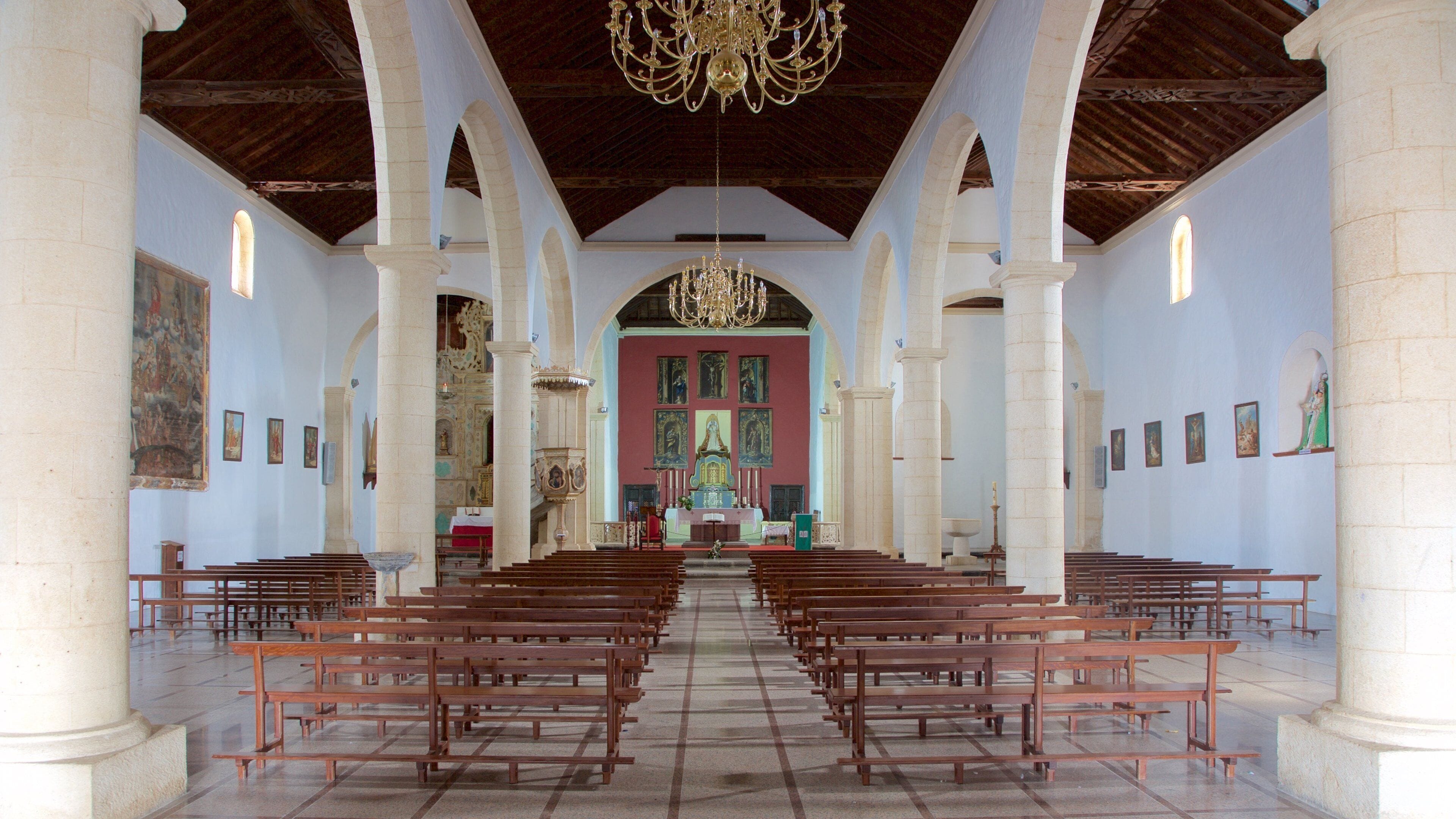 La Oliva featuring a church or cathedral, heritage architecture and heritage elements