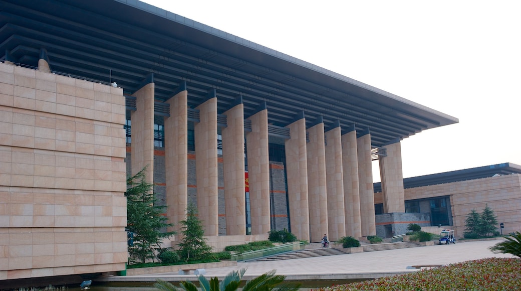 South Lake Memorial Hall featuring modern architecture