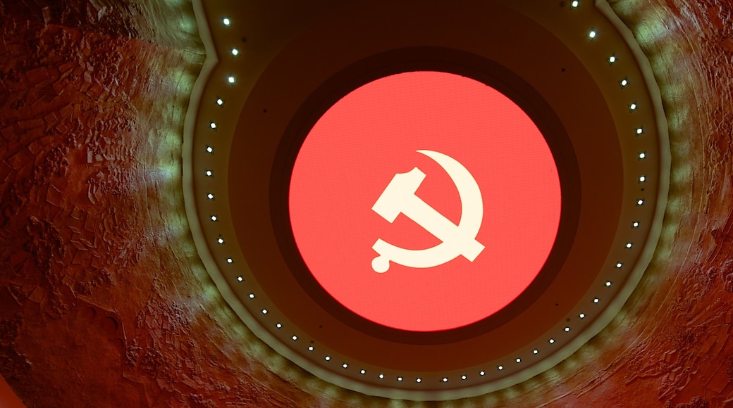 South Lake Memorial Hall qui includes signalisation