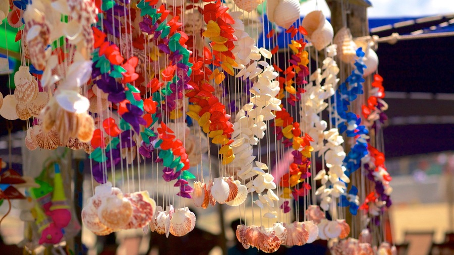 Playa de Long Hai ofreciendo mercados