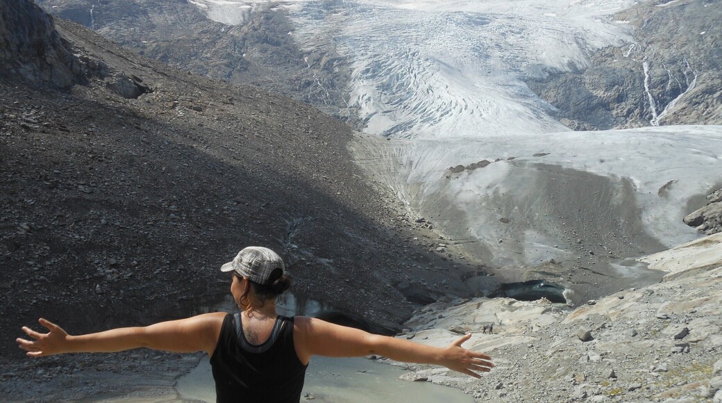 Walk up the innergeschloss glacier route to the start of the venediger glacier. Small 'irregularity in the horizon' on the top right is the Gross Venediger, fourth highest mountain of Austria