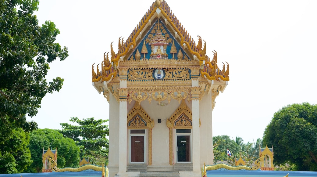 Temple de Khunaram qui includes temple ou lieu de culte