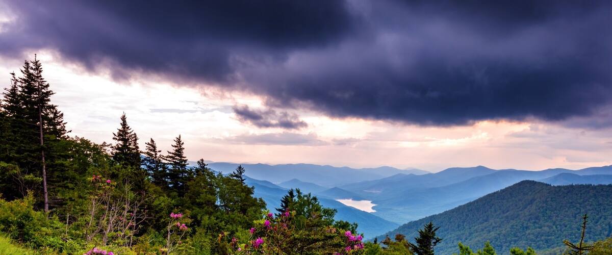 This shot was on the Blue Ridge Parkway just past Mt Mitchell NC. Awesome views from the parkway, just don’t be limited to the overlooks. #blueridgeparkway #northcarolina #hiking #outdoors #wanderlust