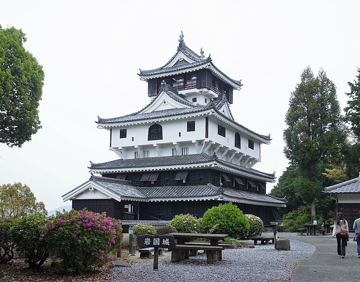 Iwakuni castle , 岩国城