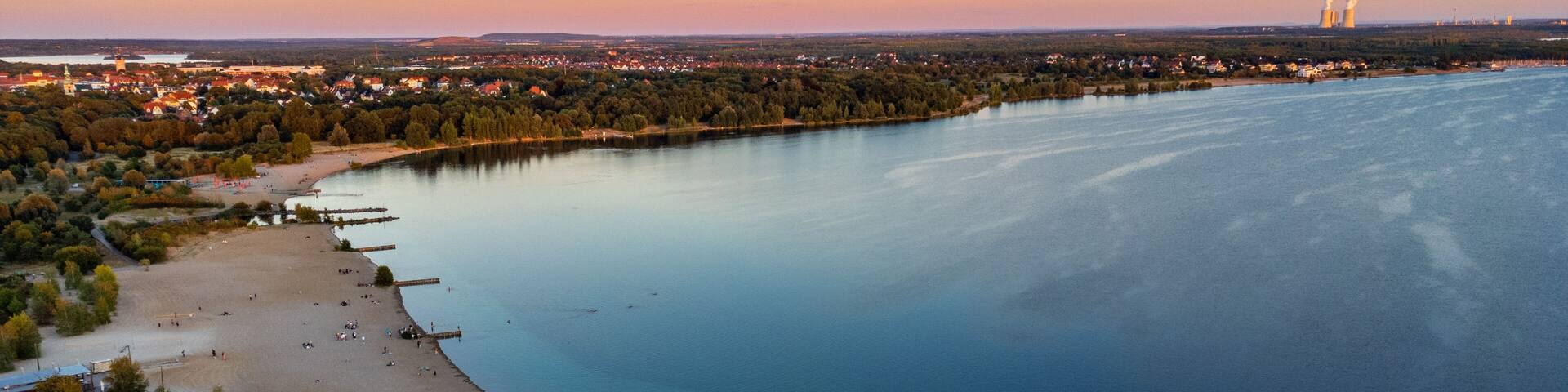 Die letzten Abendstunden über die Leipziger Seenlandschaft genießen - Sachsen - Deutschland