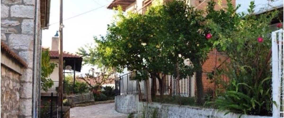 Tiny road in Mirtias.