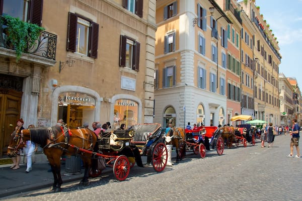 Via del Babuino das einen Straßenszenen, Autotour und Stadt