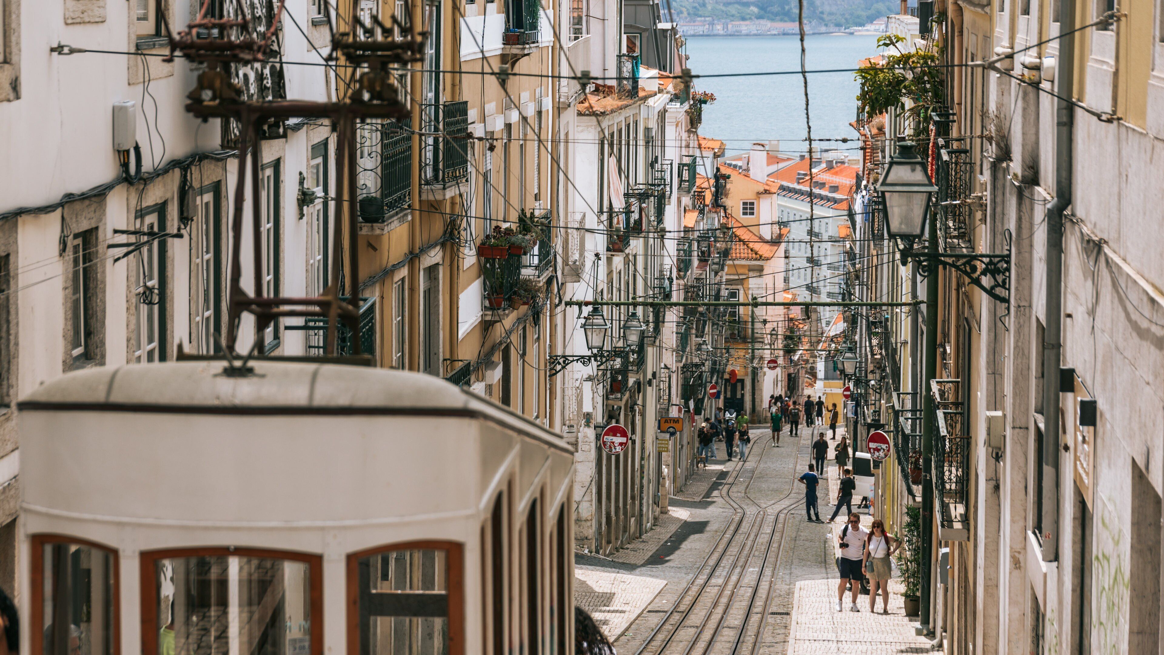 Santos showing a city