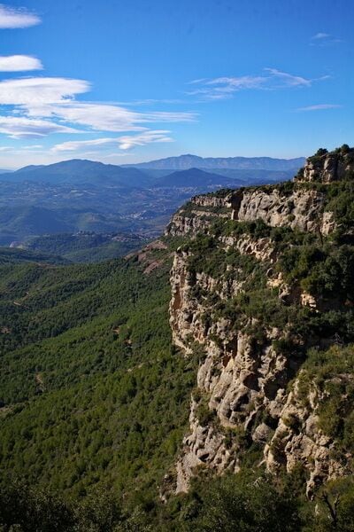 Costes del Traver als Cingles de Bertí-Serralada prelitoral. l'Ametlla del Vallès-Montmany-Bigues (Vallès Oriental, Catalunya)