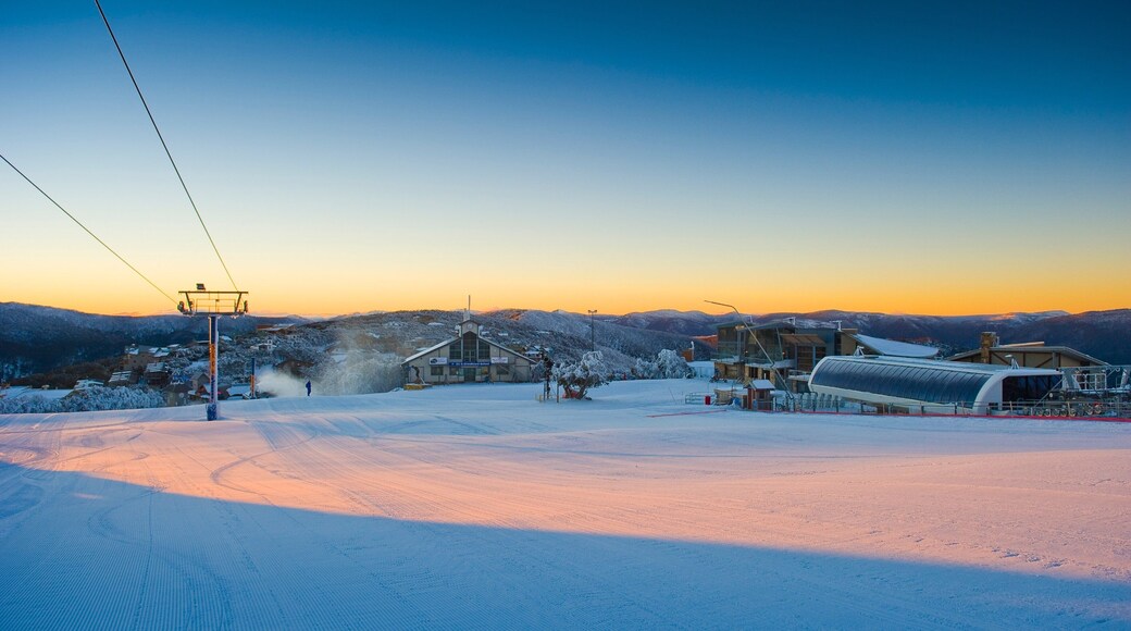 Mt. Buller Alpine Resort which includes a small town or village, snow and landscape views