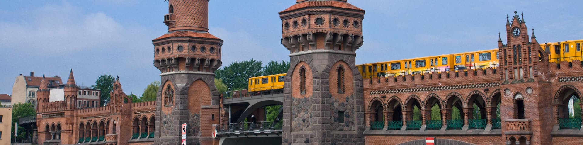 Bridge Oberbaumbruecke in Berlin