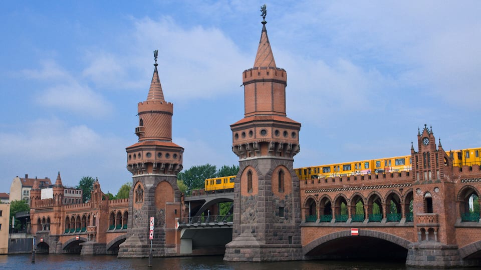 Bridge Oberbaumbruecke in Berlin