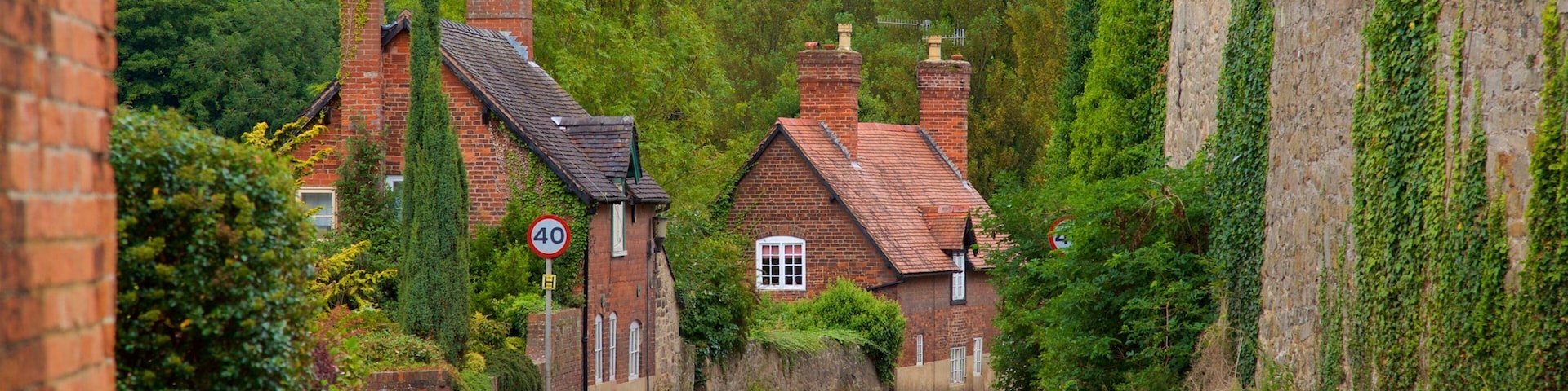 Melbourne featuring a small town or village