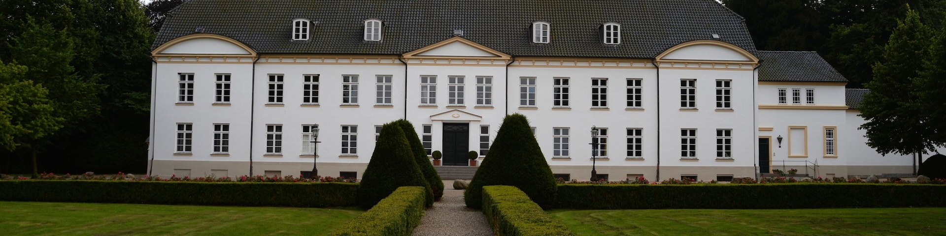 This is a photograph of an architectural monument. It is on the list of cultural monuments of Fleckeby