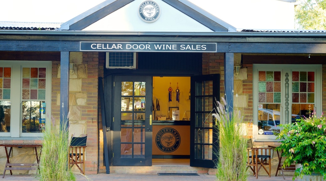 Saddler\\\'s Creek Wines featuring signage