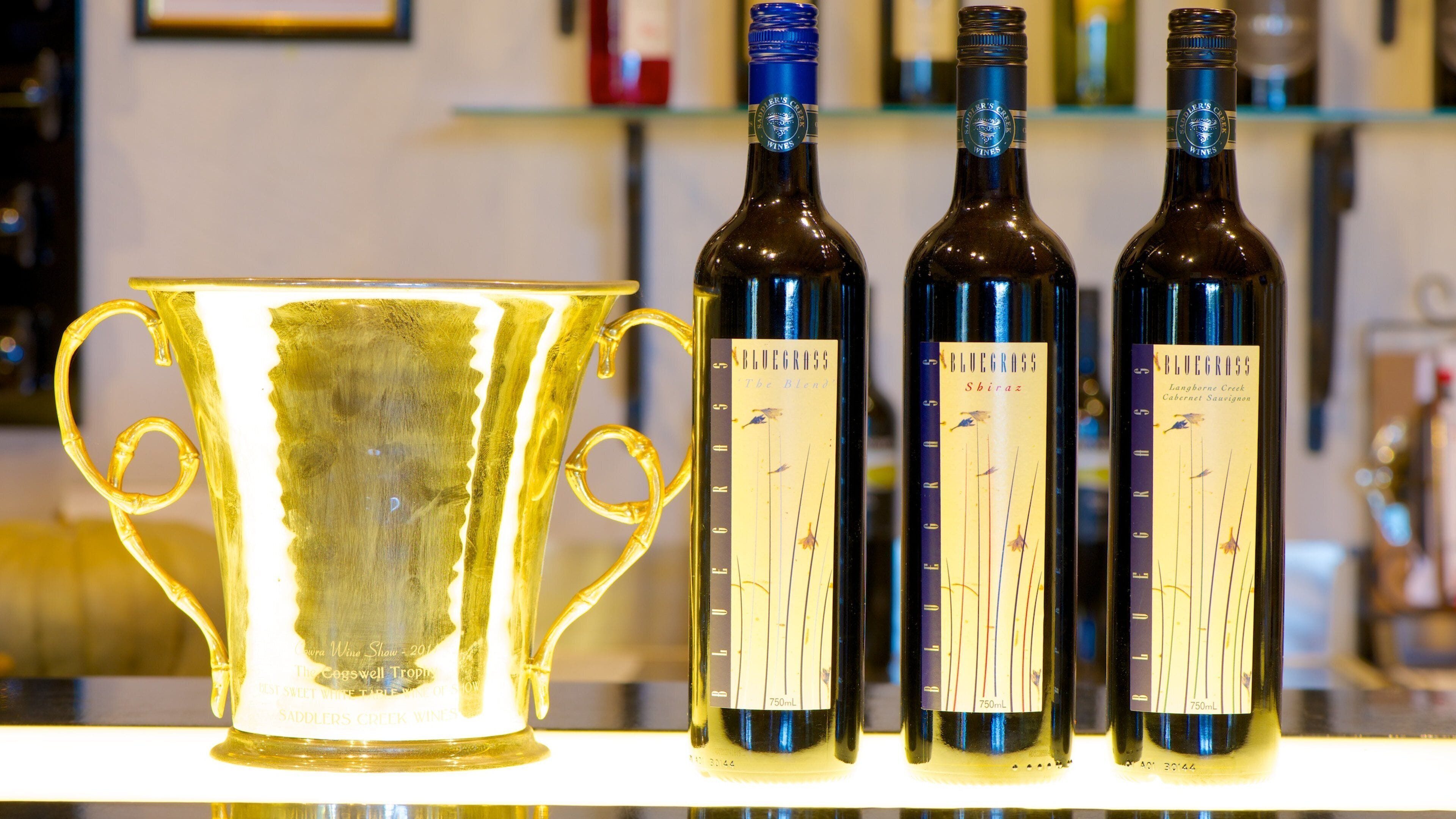 Saddlers Creek Wines เนื้อเรื่องที่ เครื่องดื่ม