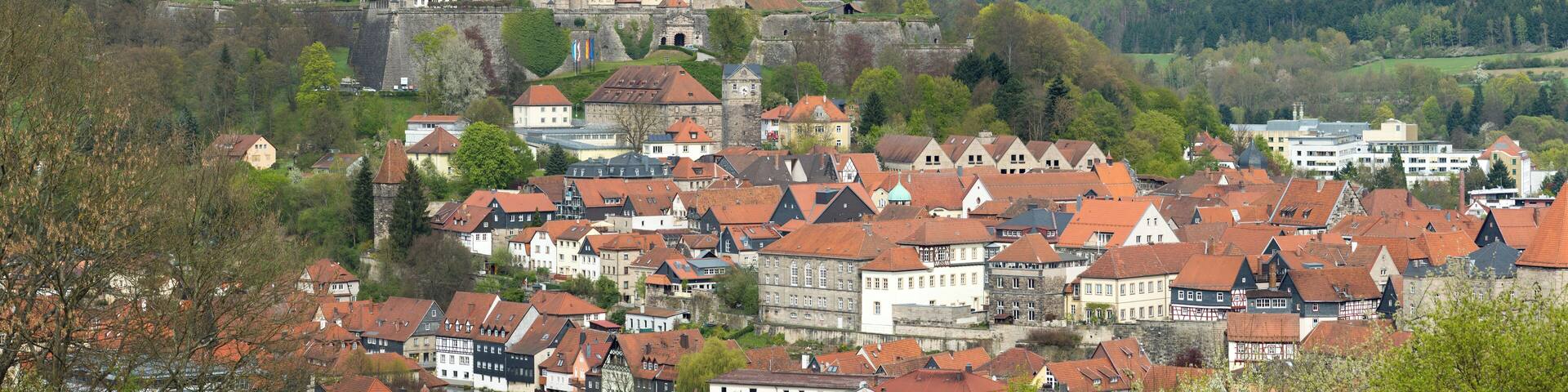 Die Festung Rosenberg ĂŒber der oberfrĂ€nkischen Stadt Kronach.