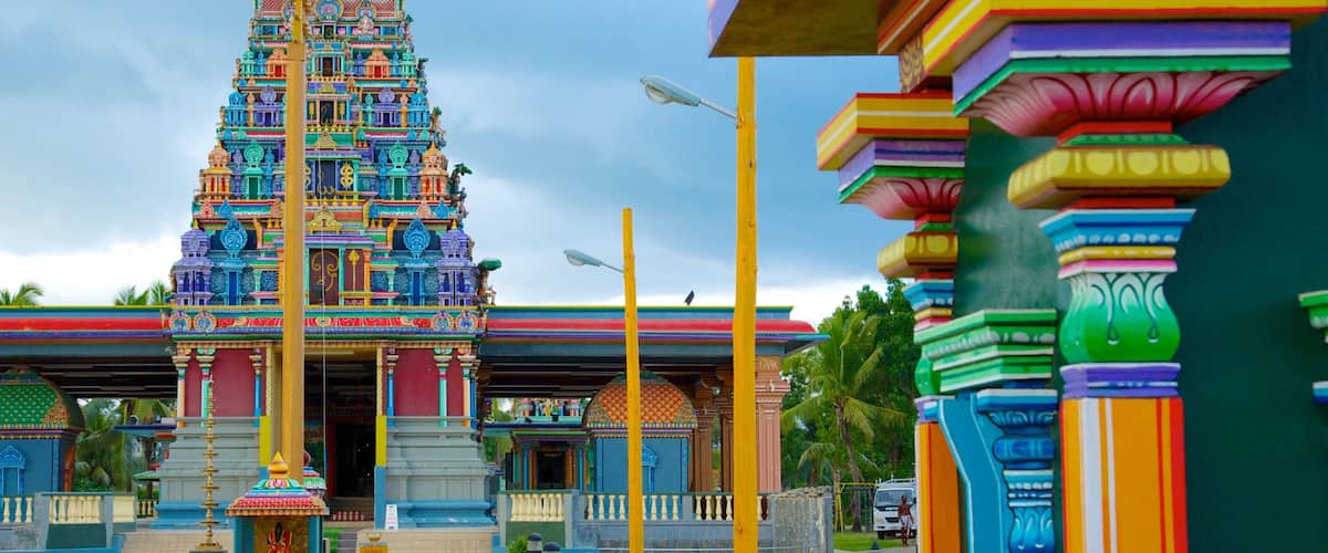 Sri Siva Subramaniya Temple which includes a temple or place of worship and religious elements