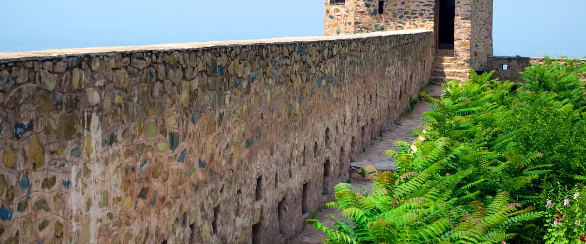 Hari Parbat Fort som viser historiske bygningsværker