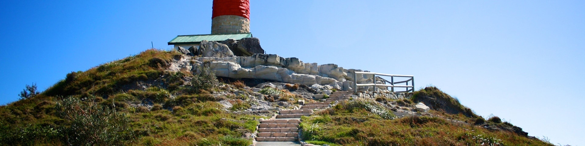 Moreton Island National Park showing a lighthouse