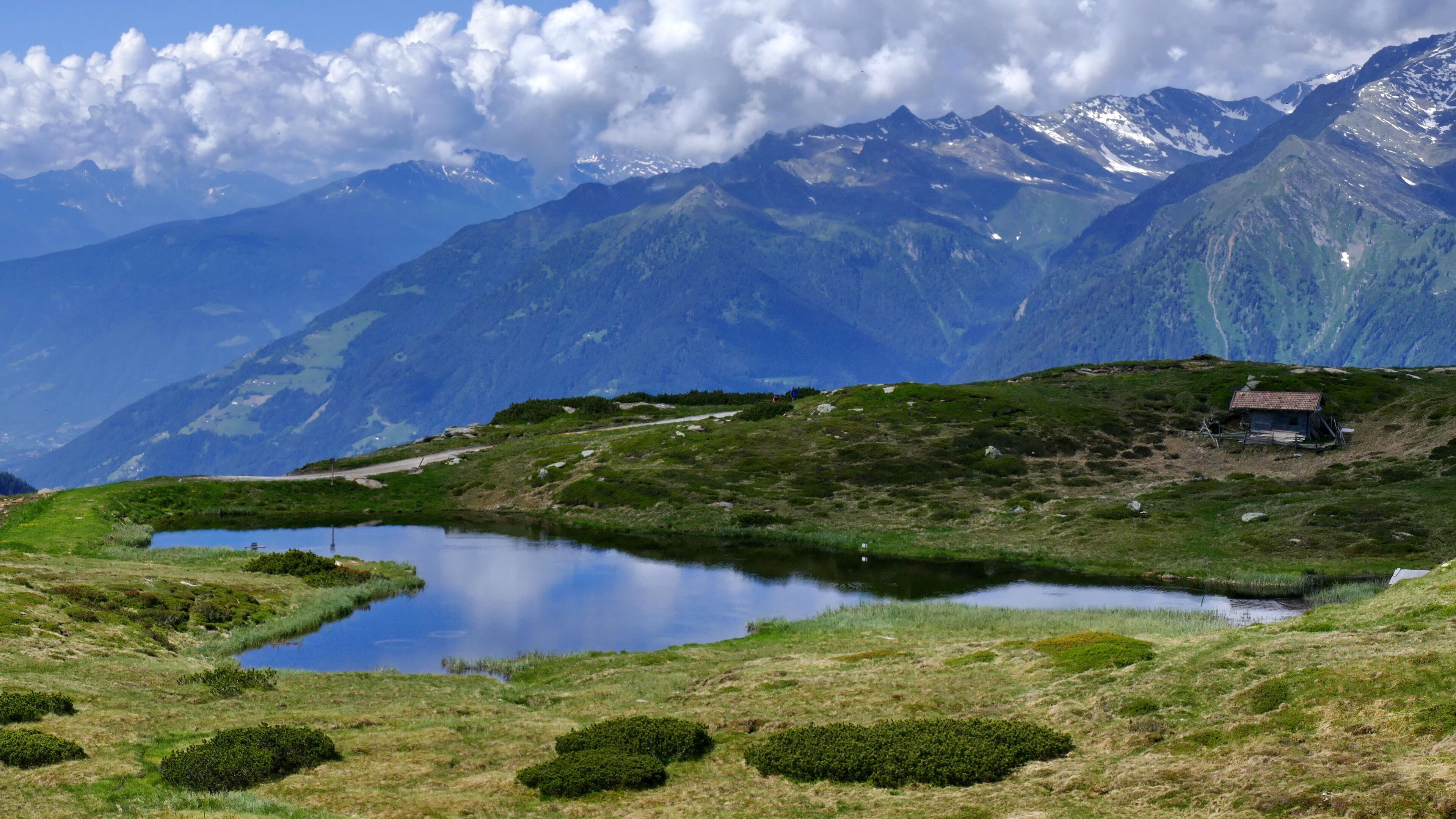 Kehlerlacke, gelegen am Weg von der Römerkehre der Jaufenpass-Straße zur Flecknerhütte