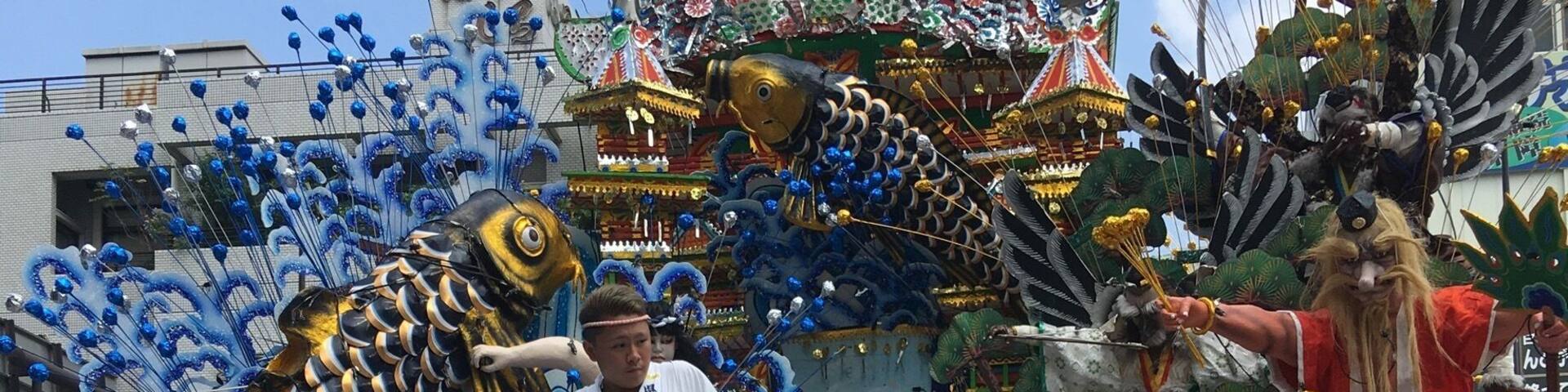 Too hot a day for summer festival. Still these guys in Kurosaki tried their best (looking good, I mean *ahem*!).
#ontheroad
#endlesssummer