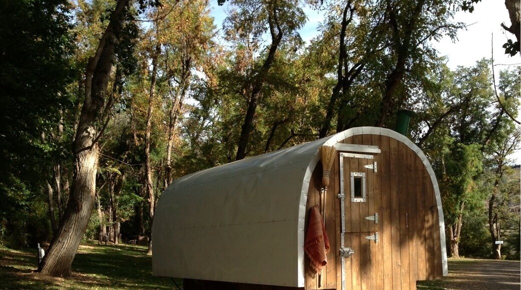 Wouldn't it be fun to stay here while your soaking in the hot springs!