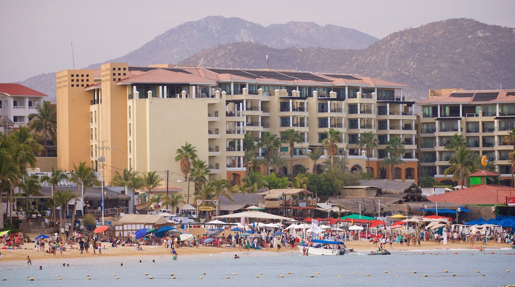 Medano Beach showing general coastal views and a coastal town