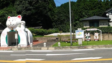 猫バス停