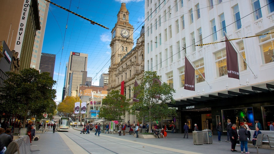 Bourke Street Mall which includes street scenes, shopping and a city
